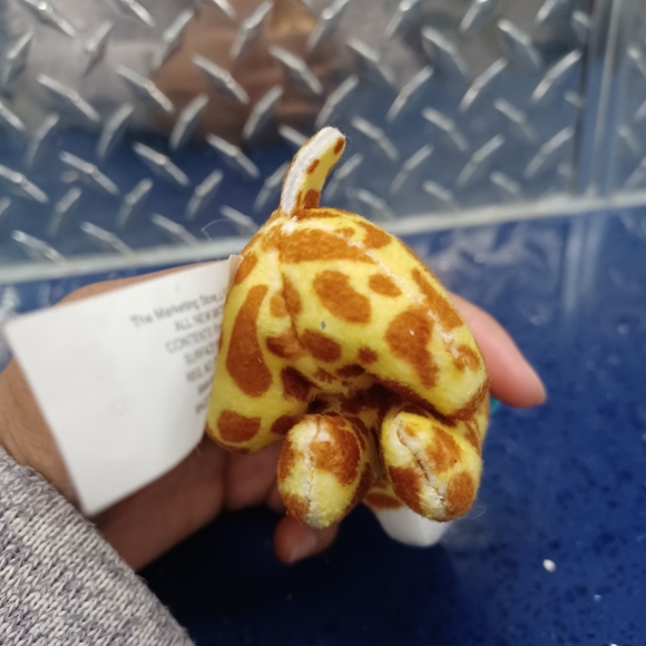 ✓TY McDonald's Teenie Beanie Boo - SAFARI the Giraffe (Africa)(2021) 3 inches - Picture 8 of 13